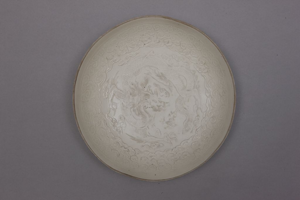 图片[2]-Dingyao white glaze printing Yunlong plate-China Archive